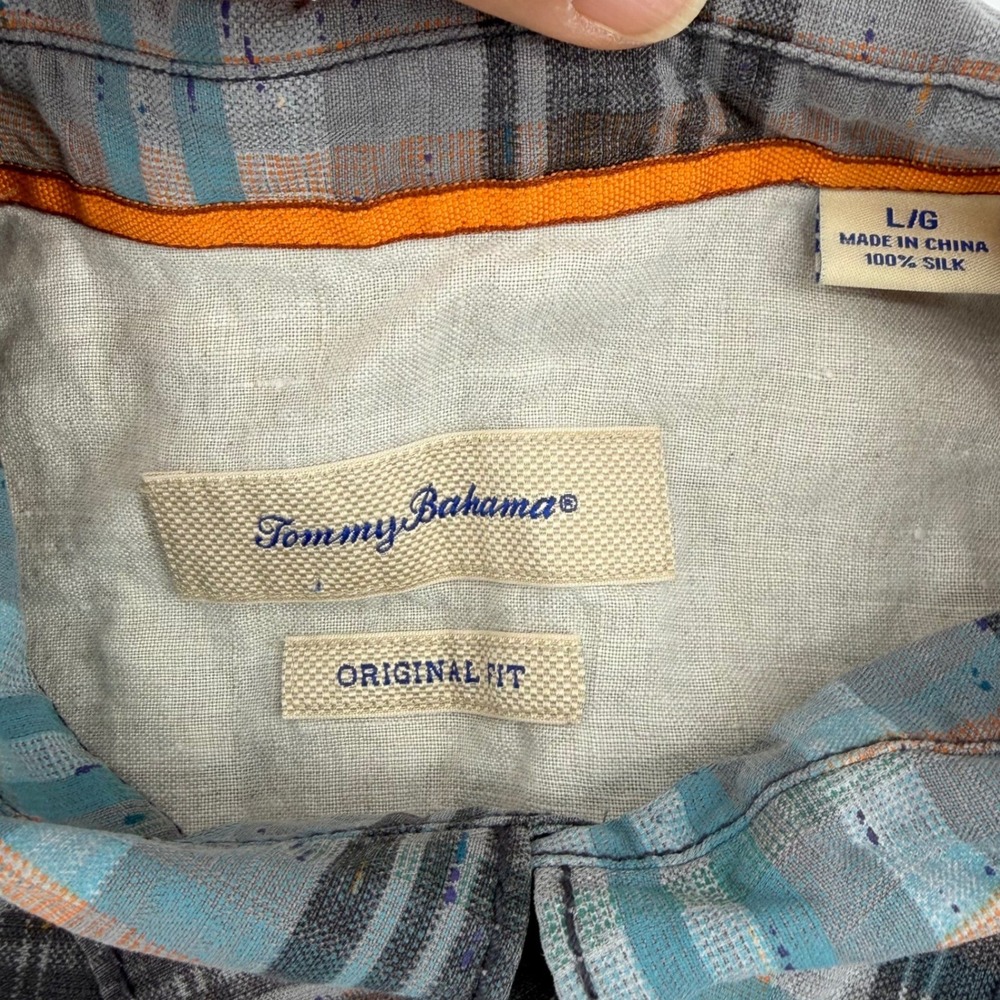 Tommy Bahama Mens Large 100% Silk Plaid Short Sleeve Button Up Shirt Grey Blue - Picture 2 of 8